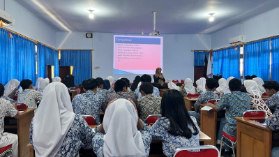 SMAN 1 Semin Dorong Siswa Berkarya Melalui Workshop Kepenulisan “Dari Membaca Menjadi Karya”
