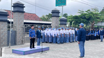 SMAN 1 Semin Gelar Upacara Peringatan Hari Sumpah Pemuda ke-98, Kobarkan Semangat Persatuan